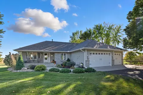 7471 56th St NE, Saint Michael, MN 55376