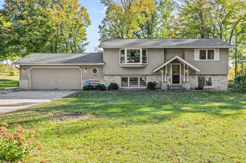 108 Shadywood Ln, Delano, MN 55328