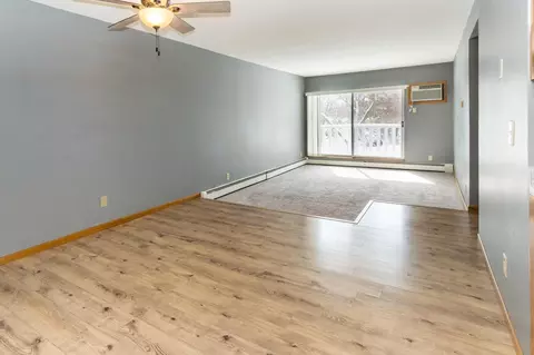 1601 N Innsbruck Dr #373NE, Fridley, MN 55432