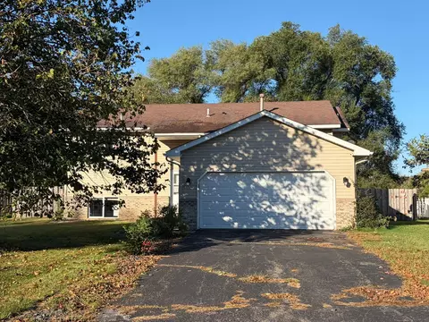 18610 Queen St NW, Elk River, MN 55330