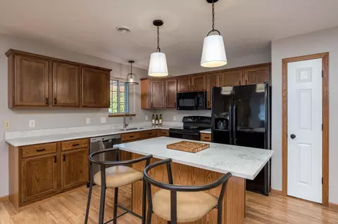 Kitchen - 117 Nicklaus Path, Mankato, MN 56001 photo 3 of 5
