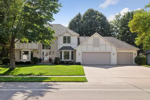 1276 W Royal Oaks Dr, Shoreview, MN 55126