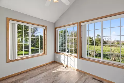 440 Sunnyridge Ln, Loretto, MN 55357 photo 14