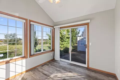 440 Sunnyridge Ln, Loretto, MN 55357 photo 13
