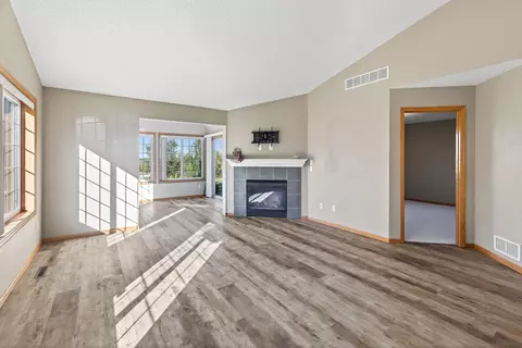 440 Sunnyridge Ln, Loretto, MN 55357 photo 11