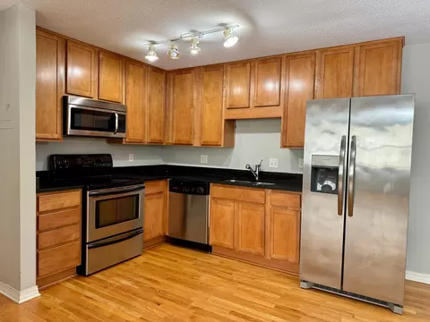 3150 Excelsior Blvd #211, Minneapolis, MN 55416