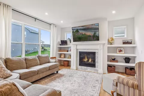 Living - 146 Maple Ter, Waconia, MN 55387 photo 1 of 2