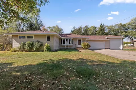 5721 Hodgson Rd, Shoreview, MN 55126