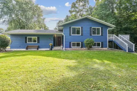 6230 Lake Sarah Heights Dr, Greenfield, MN 55373