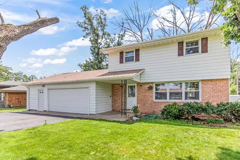 1920 108th Ln NW, Coon Rapids, MN 55433