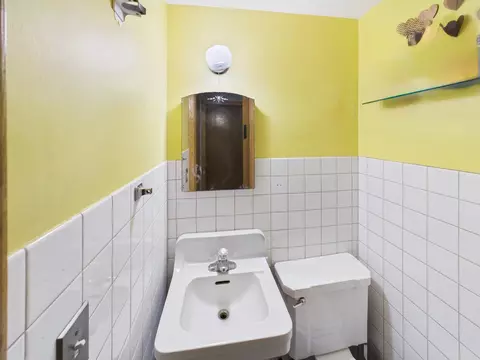 Bath - 318 E 3rd St, Monticello, MN 55362 photo 2 of 3