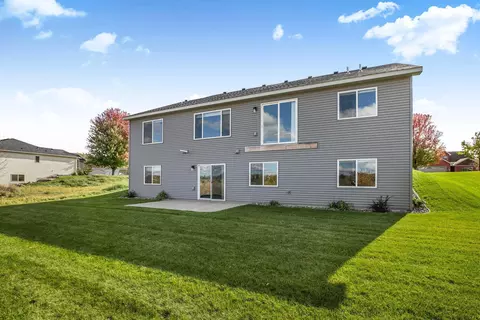 Exterior - 1933 38th St S, Saint Cloud, MN 56301 photo 14 of 15