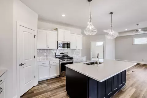 Kitchen - 2931 Trinity Dr, Shakopee, MN 55379 photo 3 of 3
