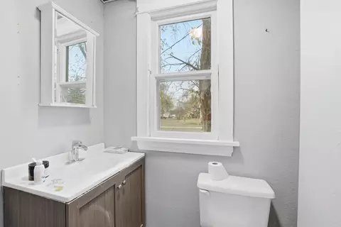 Bath - 351 20th Ave N, Saint Cloud, MN 56303 photo 1 of 1