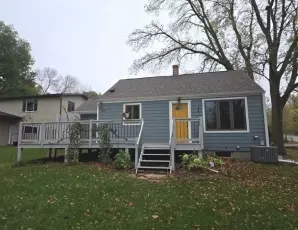 316 Grove Ave SE, Watertown, MN 55388