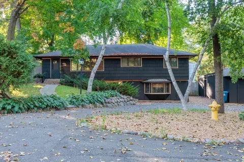 239 Byrondale Ave, Wayzata, MN 55391