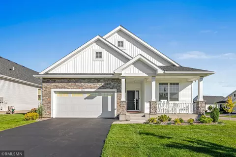 8423 Yearling Dr, Woodbury, MN 55129