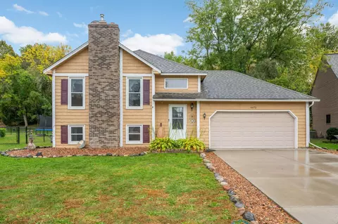 4473 W 131st St, Savage, MN 55378