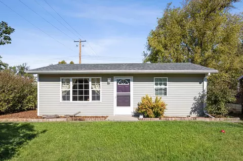 2013 13th Ave S, Fargo, ND 58103