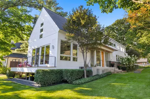 Exterior - 19100 Rutledge Rd, Wayzata, MN 55391 photo 2 of 3