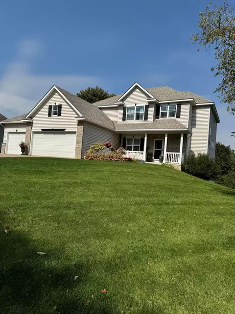 1404 Featherstone Rd, Hastings, MN 55033