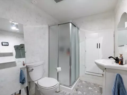 Bath - 1202 J St NE, Brainerd, MN 56401 photo 2 of 4
