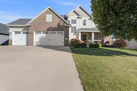 446 Knights Rd, Elko New Market, MN 55054