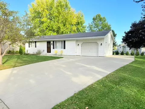 367 Arglen Dr, Owatonna, MN 55060