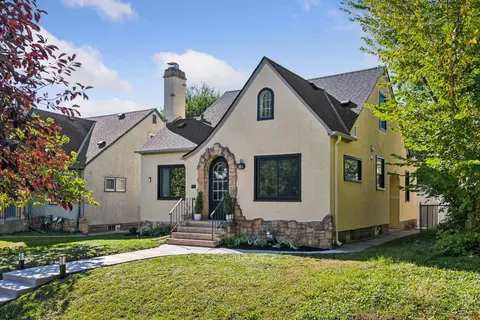 3331 Irving Ave N, Minneapolis, MN 55412