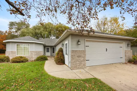 1025 Diamond Willow Cir, Waite Park, MN 56387