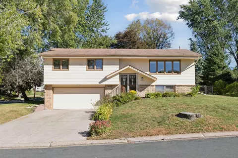 4424 Decatur Ave N, New Hope, MN 55428