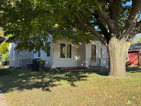 Exterior - 844 Cedar Ave, Westbrook, MN 56183 photo 1 of 4