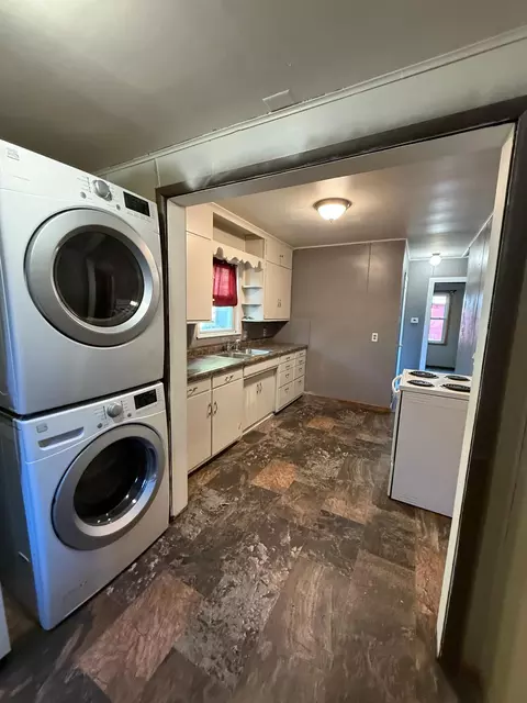 Kitchen - 844 Cedar Ave, Westbrook, MN 56183 photo 2 of 4