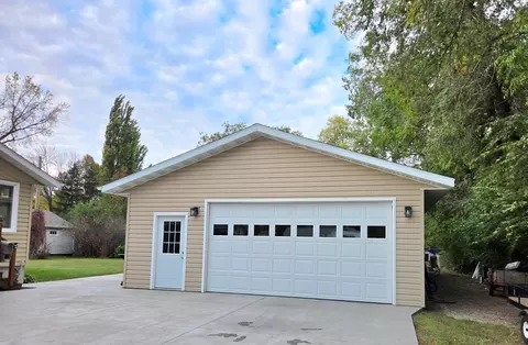 801 3rd Ave E, Ada, MN 56510 photo 5