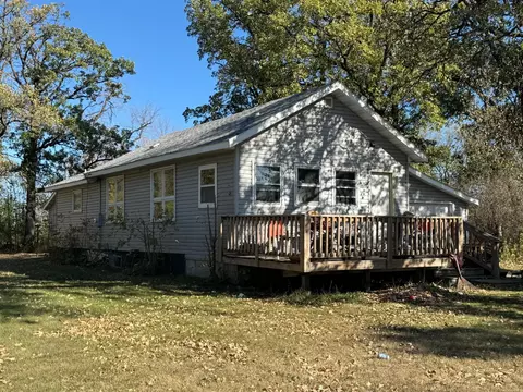 623 E Adams Ave, Mahnomen, MN 56557
