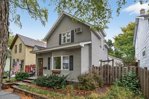 752 Desoto St, Saint Paul, MN 55130