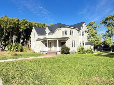213 W Fremont St, Spring Valley, MN 55975