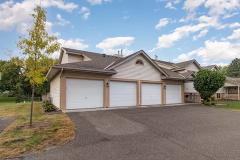 6237 Magda Dr #A, Maple Grove, MN 55369