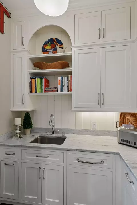 Kitchen - 2789 Pheasant Rd, Excelsior, MN 55331 photo 7 of 10
