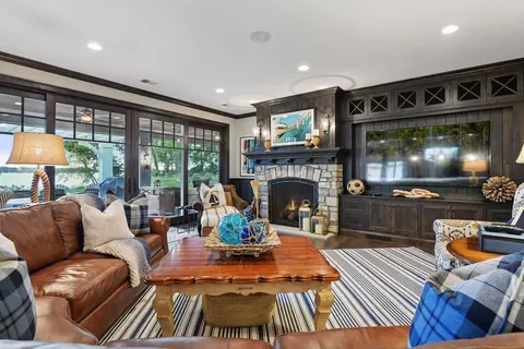 Living - 2789 Pheasant Rd, Excelsior, MN 55331 photo 9 of 13