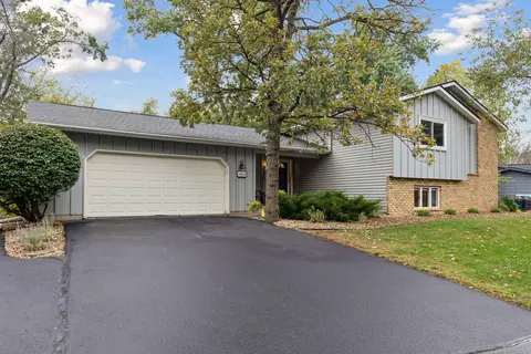 1803 Willow Dr, Hudson, WI 54016