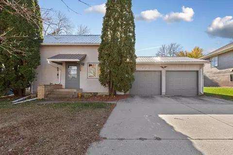 420 E Main St, Arlington, MN 55307