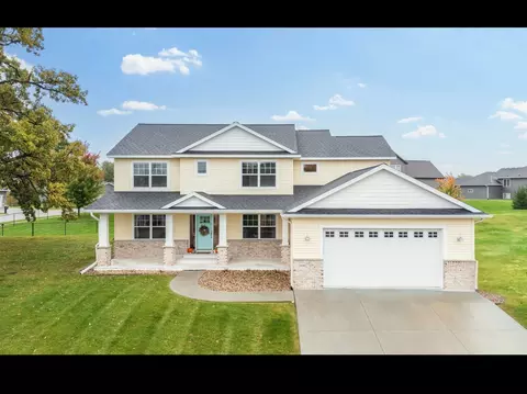 2990 Pinewood Ridge Dr SE, Rochester, MN 55904