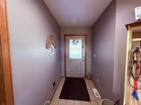 Entry Way - 1402 William Ave, Montevideo, MN 56265 photo 1 of 4