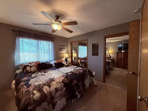 Bedroom - 1402 William Ave, Montevideo, MN 56265 photo 5 of 10
