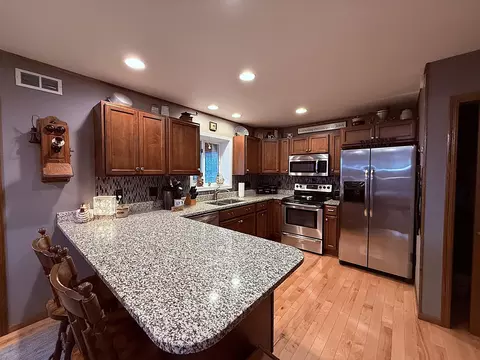 Kitchen - 1402 William Ave, Montevideo, MN 56265 photo 2 of 4