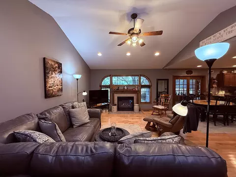 Living - 1402 William Ave, Montevideo, MN 56265 photo 1 of 8