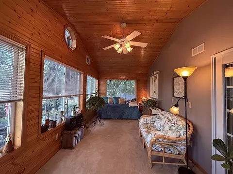 Exterior - 1402 William Ave, Montevideo, MN 56265 photo 7 of 12