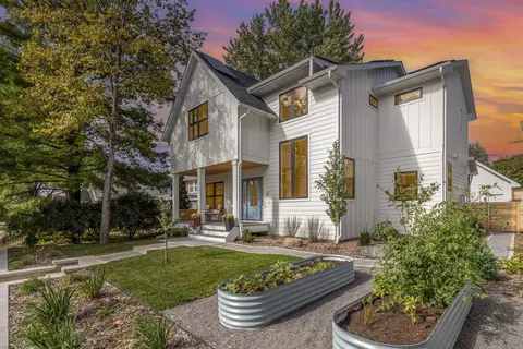 31 Stonebridge Blvd # X, Saint Paul, MN 55105