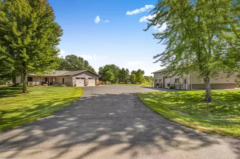 22914 Fallow Rd, Saint Augusta, MN 56301